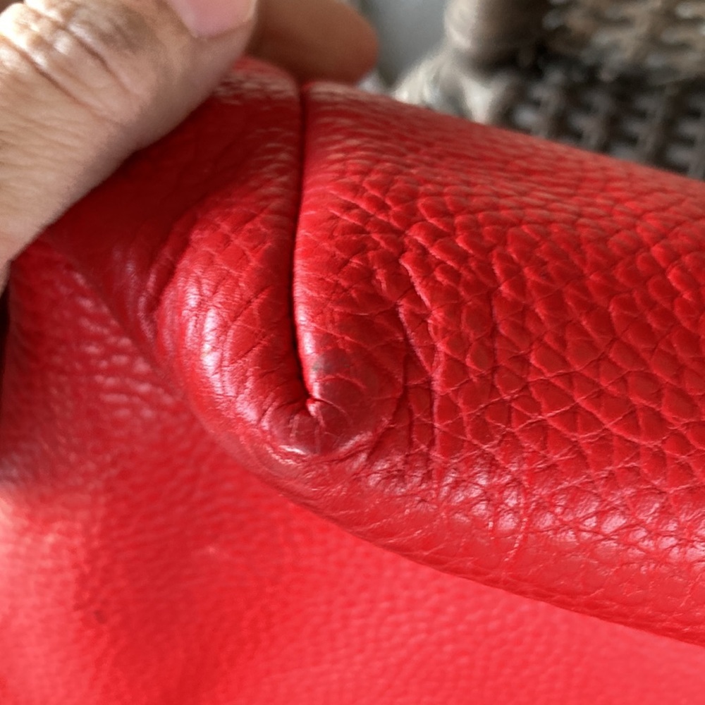 DOONEY & BOURKE RED PEBBLED LEATHER SHOULDER BAG/HOBO PURSE. 2 ZIPPERED POCKETS - Picture 14 of 16
